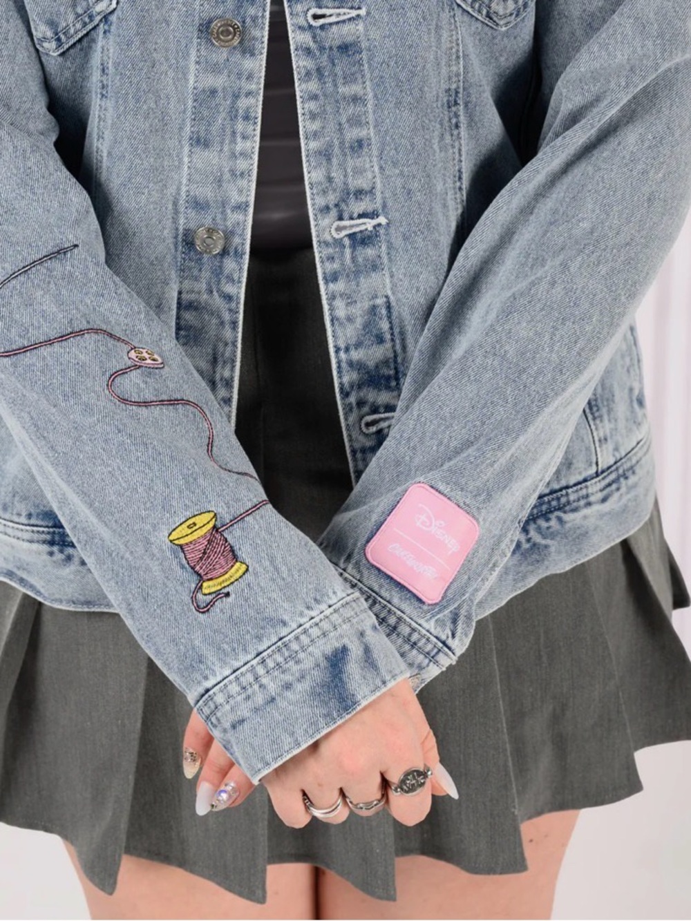 Disney CINDERELLA DENIM JACKET (4XL) - Picture 4 of 6